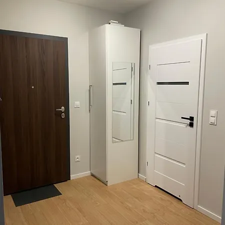 Essence Lux Apartment, Free Parking, Self Check-in 24h Apartamento