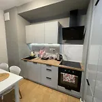 Essence Lux Apartment, Free Parking, Self Check-in 24h פוזנן