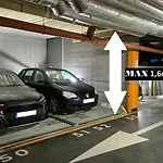 Essence Lux Apartment, Free Parking, Self Check-in 24h דירה פוזנן
