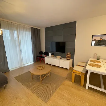 Essence Lux Apartment, Free Parking, Self Check-in 24h بوزنان