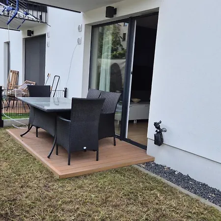 Essence Lux Apartment, Free Parking, Self Check-in 24h דירה פוזנן